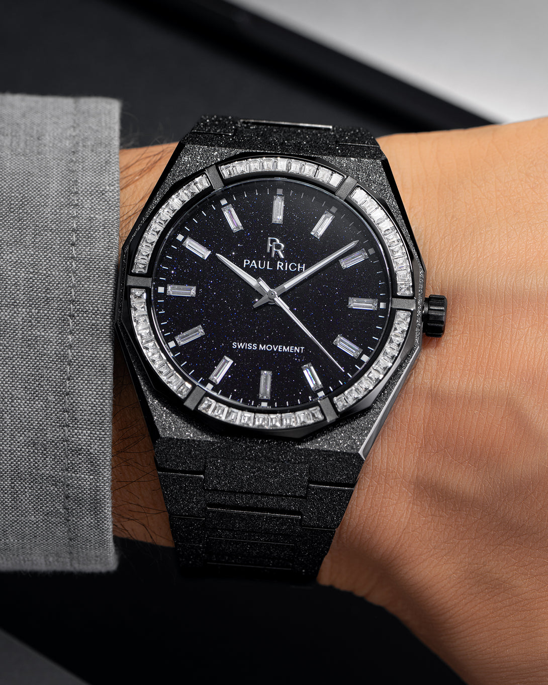 product_visual, [lifestyle] Quartz | Automatic 